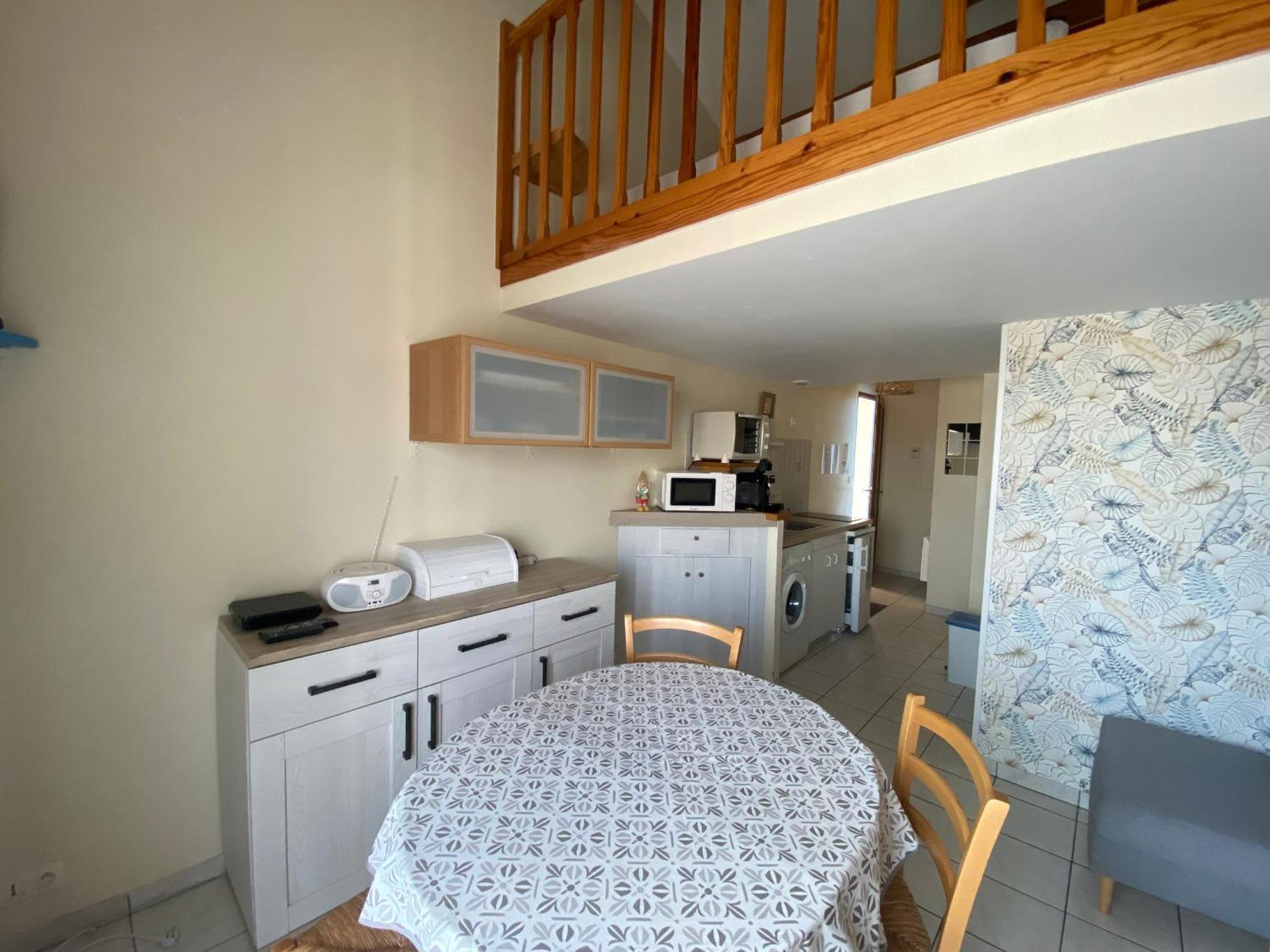 Appartement 1Er Etage Proche Centre-Ville, Plage Et Commerces, Balcon, Parking, Wifi Inclus - Fr-1-22-171 La Tranche-sur-Mer Exterior photo